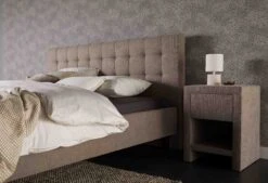 Village Nachttisch -Bettwäsche Verkauf 22010139 swiss sense capella julia design detail 3 1 1