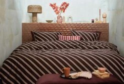 VTwonen Vt Wonen Diagonal Bettwäsche Dunkelrot 11 VTwonen Vt Wonen Diagonal Bettwäsche Dunkelrot -Bettwäsche Verkauf diagonal dark red 01 mood