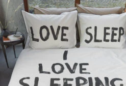 Vtwonen Love Sleep Bettwäsche Natural 11 Vtwonen Love Sleep Bettwäsche Natural -Bettwäsche Verkauf love sleep natural de uv 155x220 60