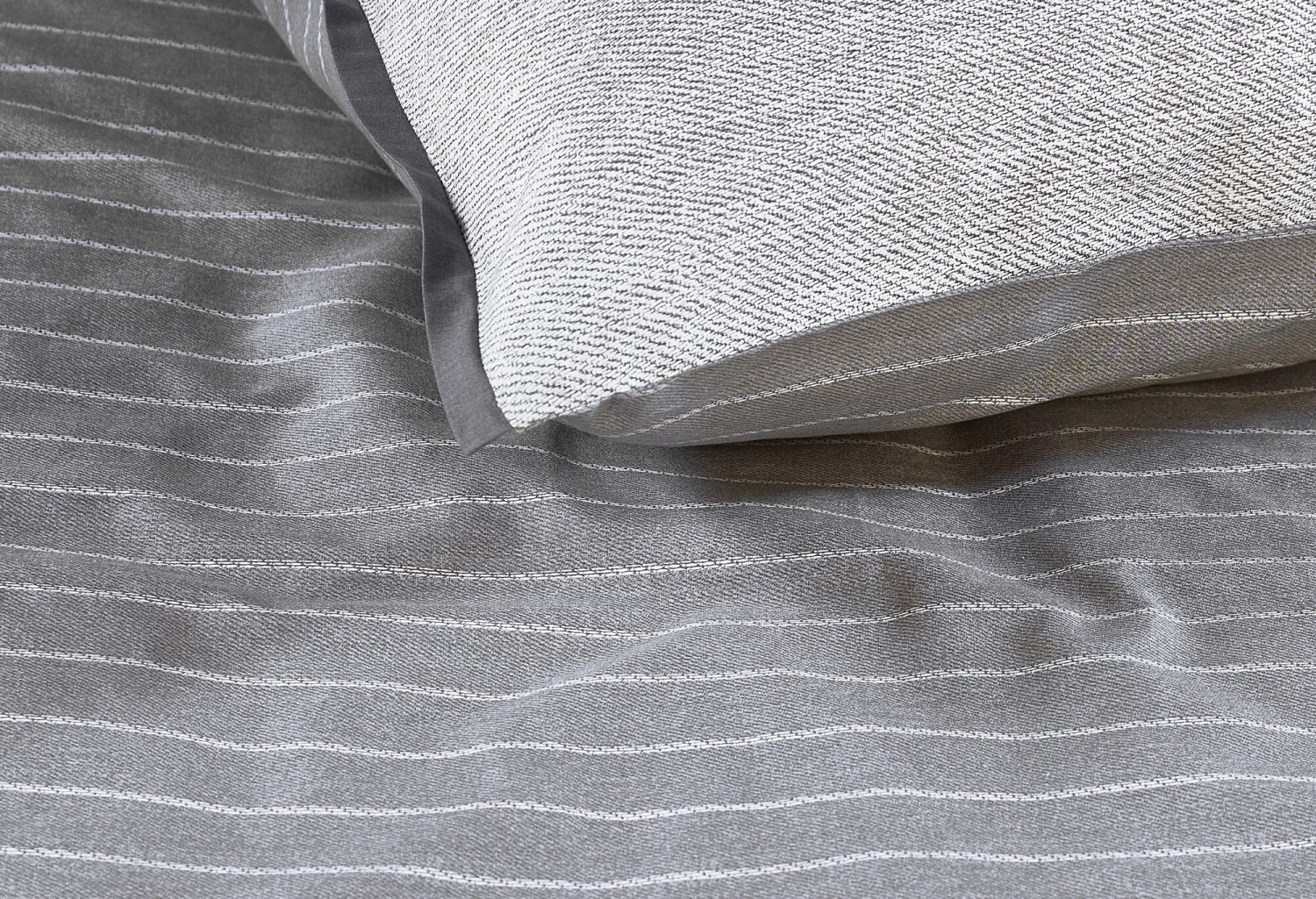 Rivièra Maison Pinstripe Bettwäsche Grau 5 Rivièra Maison Pinstripe Bettwäsche Grau – Bild 3