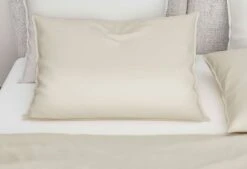 Zo!Home Satinado Bettwäsche Beige 13 Zo!Home Satinado Bettwäsche Beige -Bettwäsche Verkauf zo home dekbedovertrek satinado off white 4